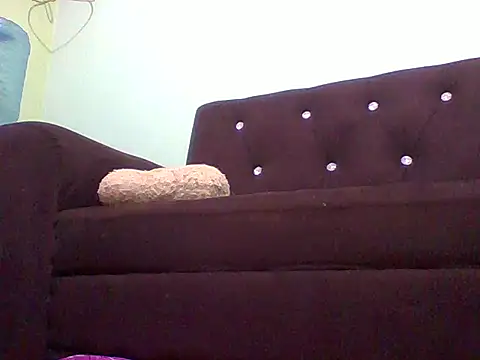 sexxyqueenn22 online show from October 18, 2025, 5:25 pm