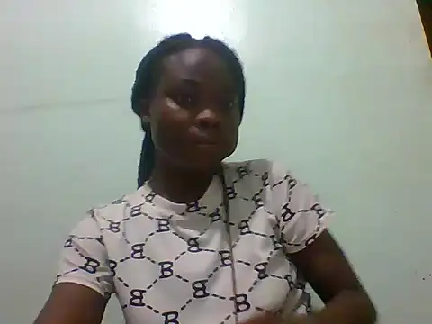 sexxyqueenn22 online show from November 30, 2025, 4:11 pm