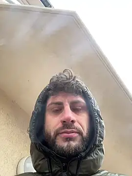 Snapshot of michifolli92 chatting on February 5, 2025, 9:04 am michifolli92 online show from February 5, 2025, 9:04 am