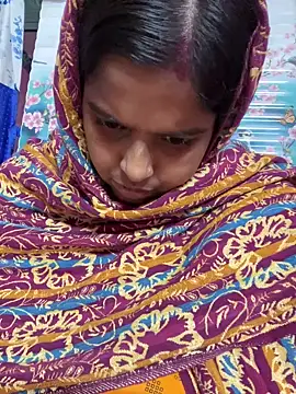 Beauty-queen online show from November 22, 2025, 10:47 am