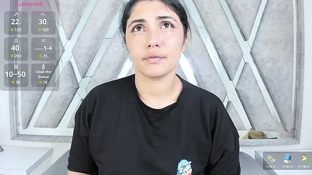 Danna 777  online show from December 13, 2024, 5:49 am