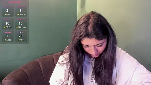 Danna 777  online show from October 24, 2025, 4:53 am