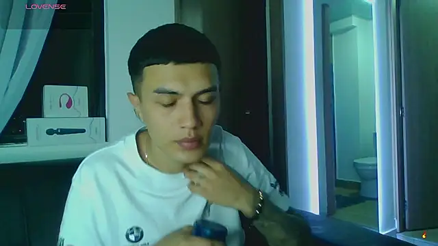 Tifanny Sweett online show from January 10, 2026, 12:23 am