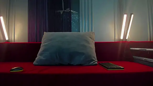 Whitney Svonn online show from March 4, 2025, 4:38 am