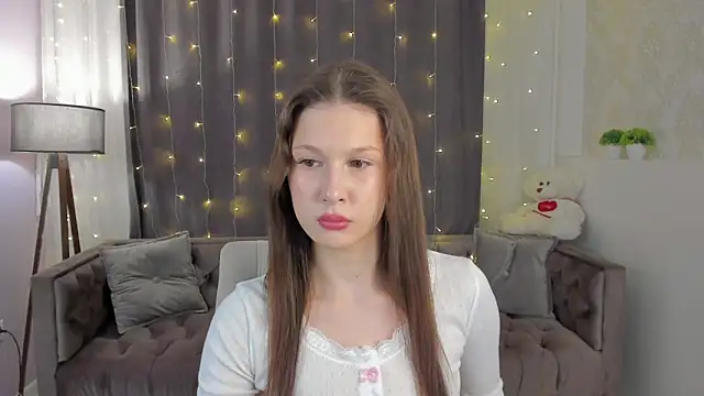 Snapshot of Cute__Alicia chatting on February 20, 2025, 12:30 am Cute  Alicia online show from February 20, 2025, 12:30 am