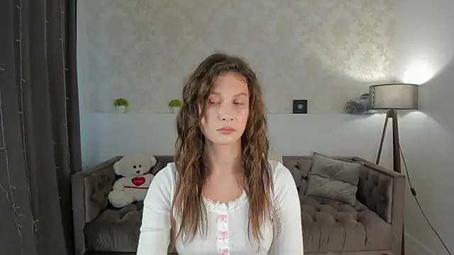 Snapshot of Cute__Alicia chatting on September 13, 2025, 1:27 am Cute  Alicia online show from September 13, 2025, 1:27 am