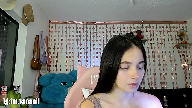 lucyy tay online show from September 10, 2025, 9:59 pm