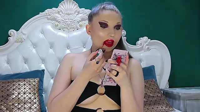 Snapshot of ArielBurn chatting on September 9, 2025, 8:41 pm ArielBurn online show from September 9, 2025, 8:41 pm