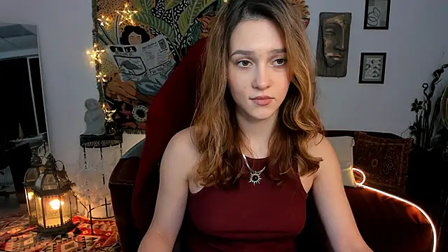 Snapshot of LolaLemona chatting on December 7, 2024, 12:35 pm LolaLemona online show from December 7, 2024, 12:35 pm