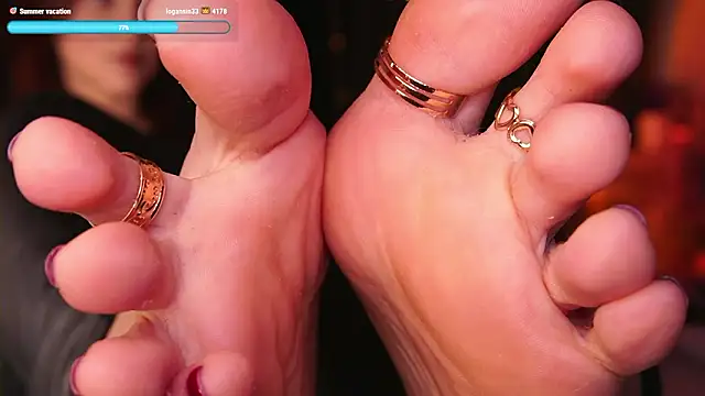 LolaLemona online show from March 12, 2026, 11:05 am