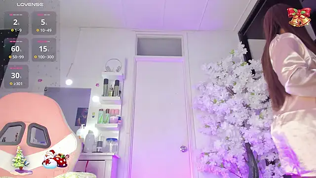 EmmaEbony ts online show from November 24, 2025, 4:56 am