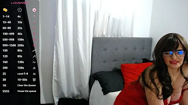 Snapshot of shayla_10 chatting on October 5, 2025, 10:46 am shayla 10 online show from October 5, 2025, 10:46 am