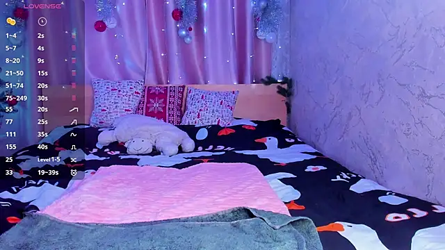 Snapshot of SweeteRose_Royce chatting on January 30, 2025, 4:24 pm SweeteRose Royce online show from January 30, 2025, 4:24 pm