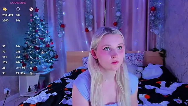 Snapshot of SweeteRose_Royce chatting on February 6, 2025, 4:58 pm SweeteRose Royce online show from February 6, 2025, 4:58 pm