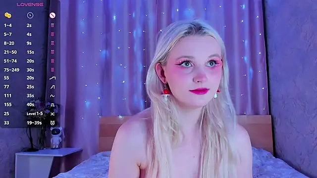 Snapshot of SweeteRose_Royce chatting on February 10, 2025, 5:19 pm SweeteRose Royce online show from February 10, 2025, 5:19 pm