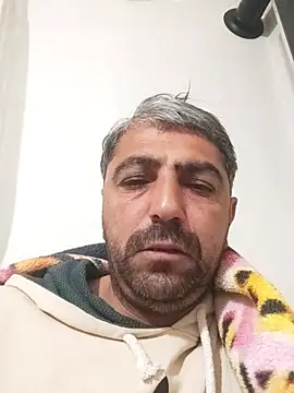 Snapshot of Muratcanik44 chatting on February 6, 2026, 10:35 pm Muratcanik44 online show from February 6, 2026, 10:35 pm