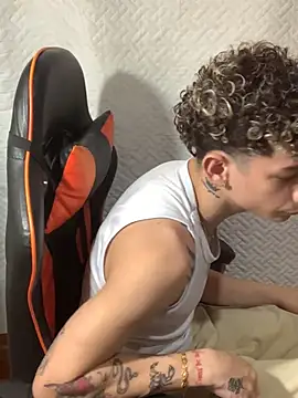 mateodeamjo online show from January 8, 2025, 5:16 am