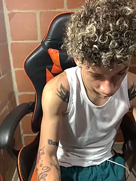 mateodeamjo online show from March 17, 2025, 6:29 am