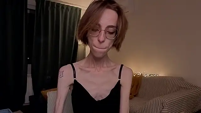 amber quell here online show from February 5, 2026, 5:17 pm