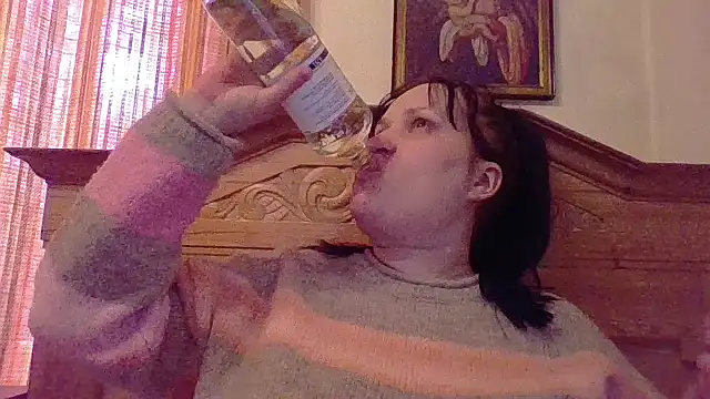  squirty cum lady  online show from February 15, 2026, 2:03 pm