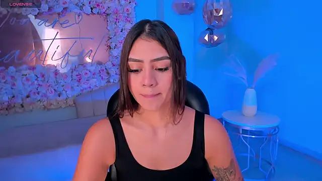 Snapshot of AllyJensen chatting on February 3, 2025, 10:25 am AllyJensen online show from February 3, 2025, 10:25 am