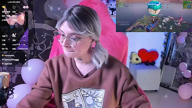 sensualkattt online show from February 14, 2025, 2:28 am