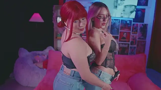 sensualkattt online show from November 23, 2025, 1:38 am