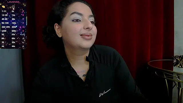 BustyAllyy online show from November 17, 2025, 9:09 pm