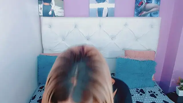 Amanda bigx online show from February 24, 2026, 3:48 am