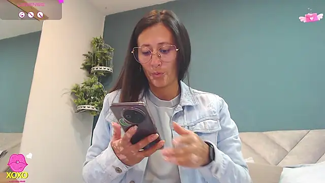 SharisWillian online show from March 21, 2026, 3:44 am