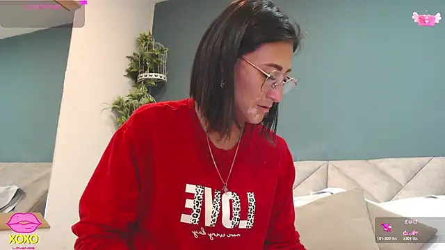 SharisWillian online show from April 9, 2026, 3:17 am