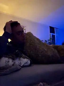 Schnubby1 online show from March 14, 2025, 7:12 pm