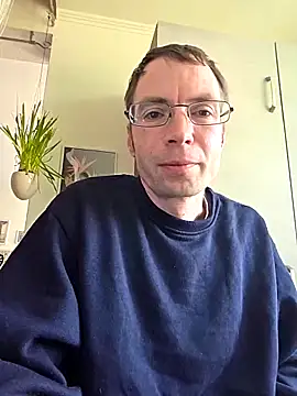 Schnubby1 online show from March 21, 2025, 11:01 am