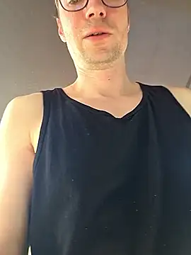 Schnubby1 online show from March 19, 2026, 1:04 pm