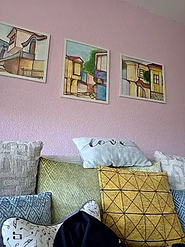 Schnubby1 online show from April 21, 2026, 1:28 pm