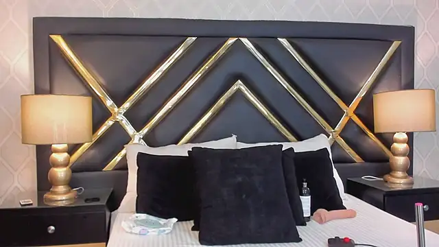 MiaSweeths online show from January 16, 2025, 11:58 am