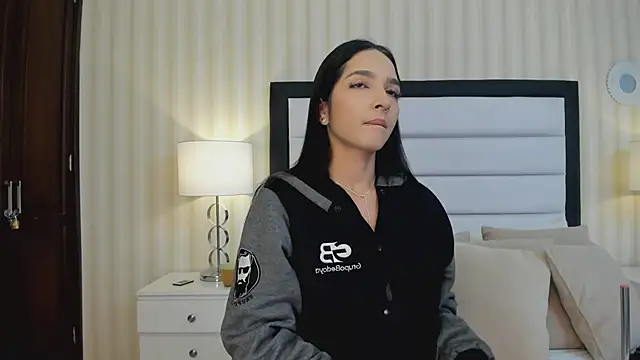 MiaSweeths online show from February 1, 2025, 11:32 am