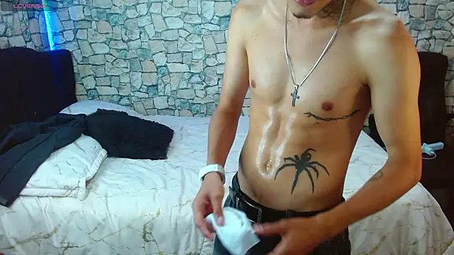 Bastiaan 28 online show from February 12, 2026, 8:04 pm