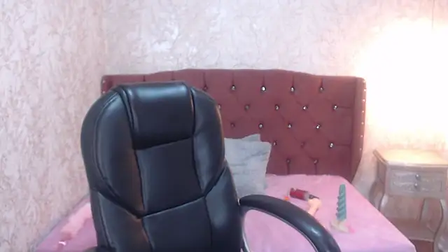 charlottemoonxz online show from March 8, 2025, 11:18 pm