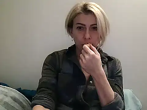 Snapshot of anechka1 chatting on January 2, 2025, 11:06 pm anechka1 online show from January 2, 2025, 11:06 pm