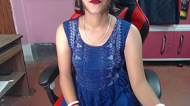 Angel Alison  online show from February 11, 2025, 6:22 pm