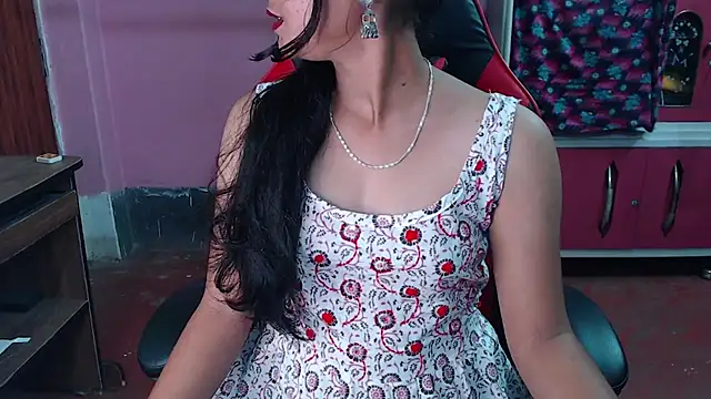 Angel Alison  online show from February 19, 2025, 5:49 pm