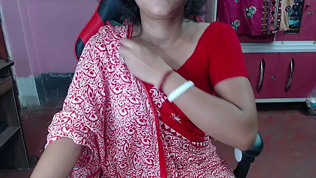 Angel Alison  online show from March 20, 2025, 11:05 am