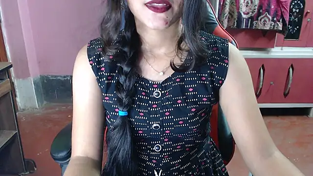 Angel Alison  online show from October 28, 2025, 6:32 pm