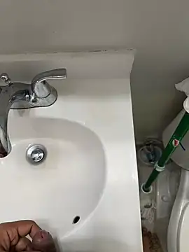 Snapshot of kiranx09 chatting on February 1, 2026, 12:15 pm kiranx09 online show from February 1, 2026, 12:15 pm