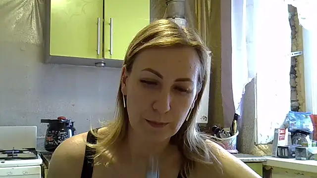 AshleyXHoney online show from December 10, 2024, 10:06 am