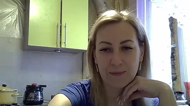 AshleyXHoney online show from December 16, 2024, 6:43 am