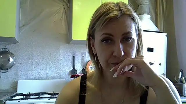 AshleyXHoney online show from March 18, 2025, 9:09 am