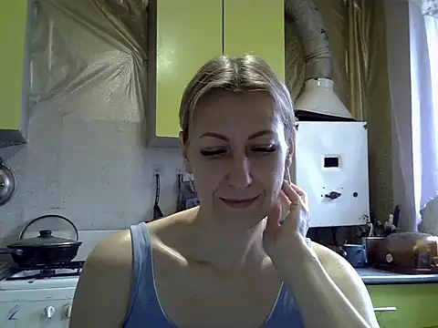 AshleyXHoney online show from November 5, 2025, 7:08 am