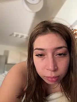 KimArts online show from January 26, 2025, 10:24 pm